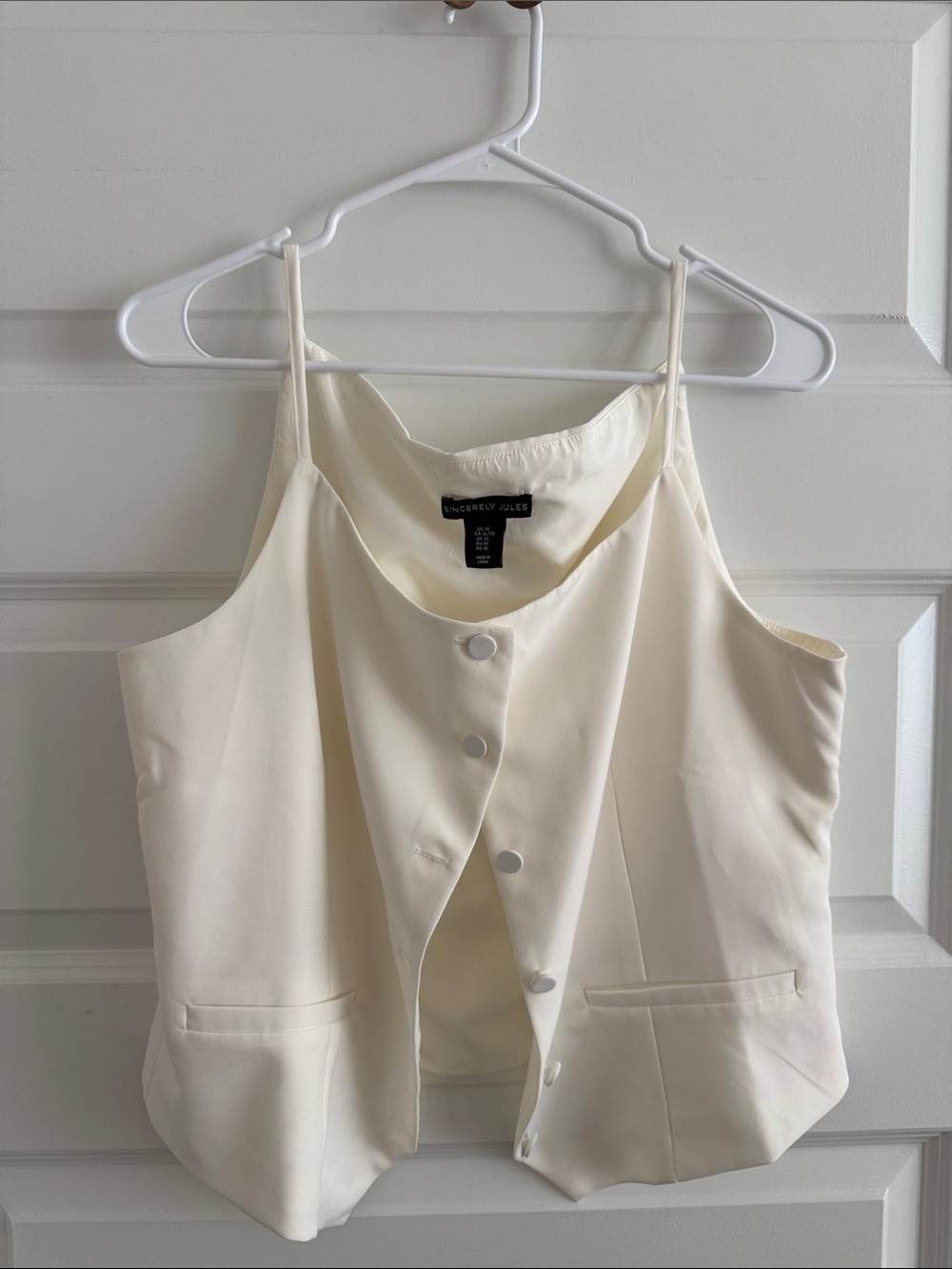 Sincerly Jules Ivory Button-Front Cami Vest